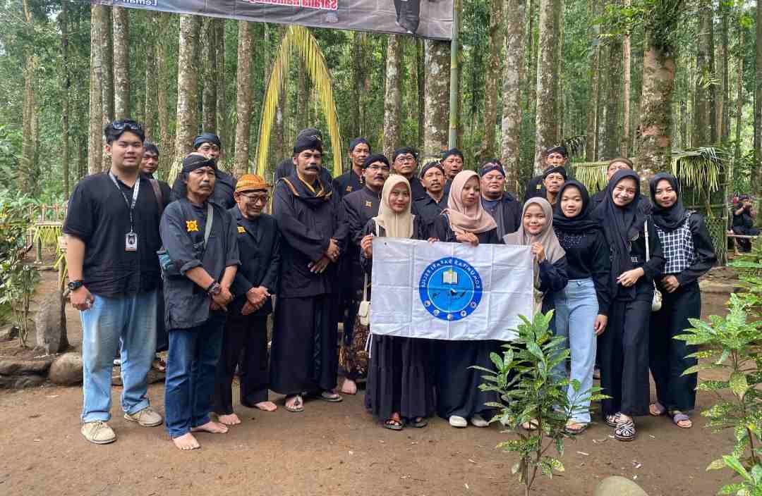 Komunitas Safari Religi (KSR) UIN Prof. KH. Saifuddin Zuhri Purwokerto Kunjungi Padepokan Lemah Wangi, Ikuti Peringatan ‘Tradisi Syura’