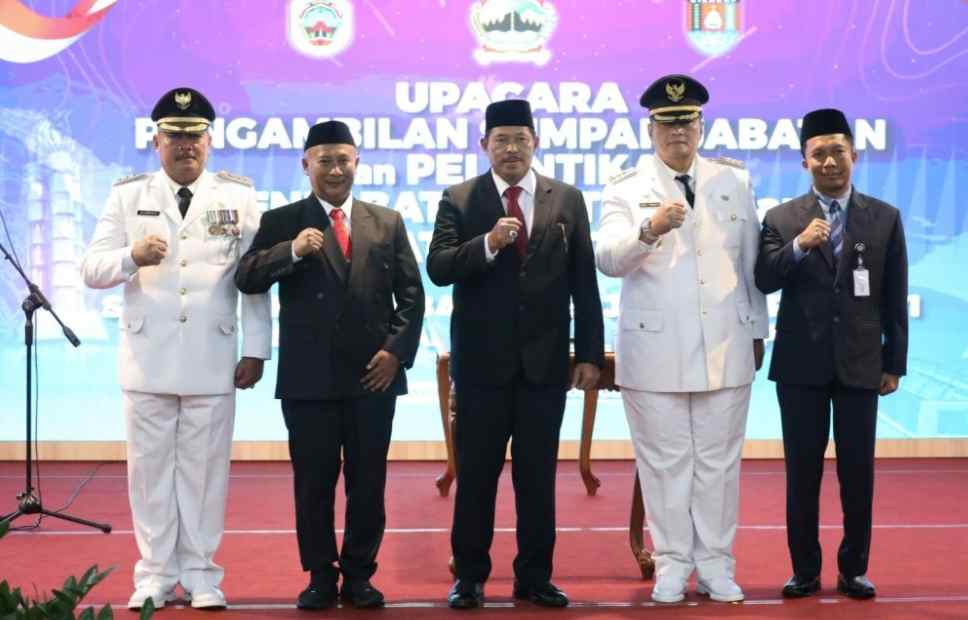 Ini Pesan Khusus Nana Sudjana Saat Lantik Lantik Pj Bupati Pati dan Cilacap