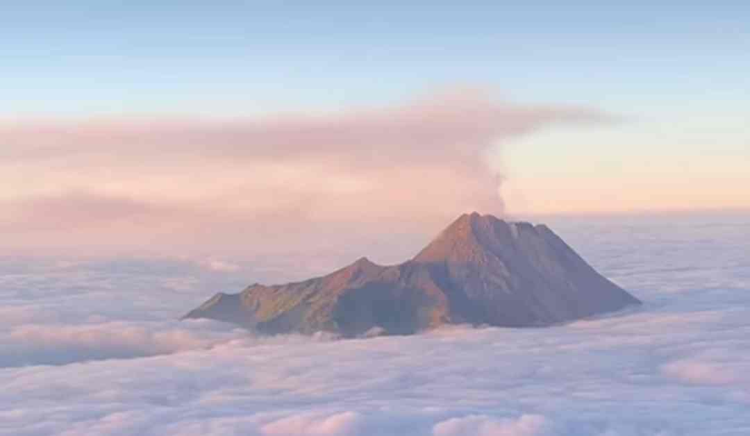 Pesona Gunung Merbabu yang Super Cantik!