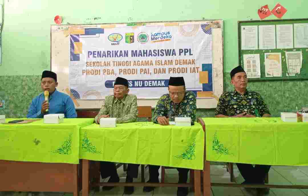 Kepala MTs NU Demak Sampaikan Pesan pada Mahasiswa Saat Pelepasan PPL STAI Islamic Centre Demak