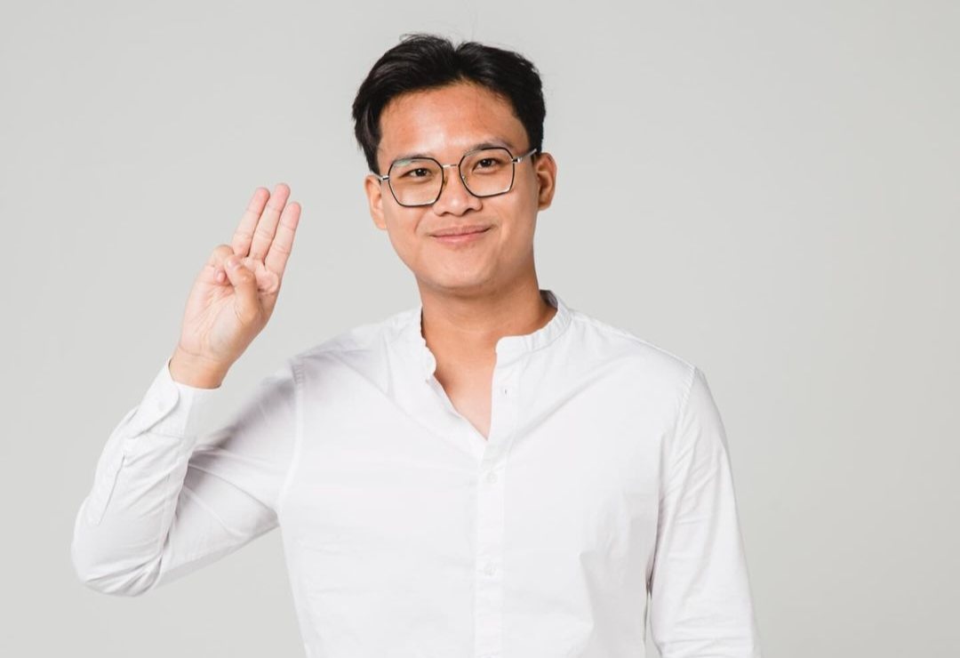 Tak Mudah Jadi Syaeful Mujab: dari Anak TKW, Peraih Beasiswa S2 Inggris, Hingga Kini Jadi Bakal Calon Wakil Bupati Tegal