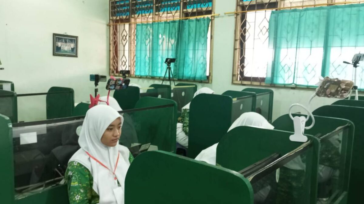 Pelajar SMA NU 03 Muallimin dalam Pelaksanaan Olimpiade Sains dan Ke-NU-an III 2024