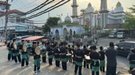Atraksi Marching Band Manba'ul Hikmah Kaliwungu. Dok: Istimewa