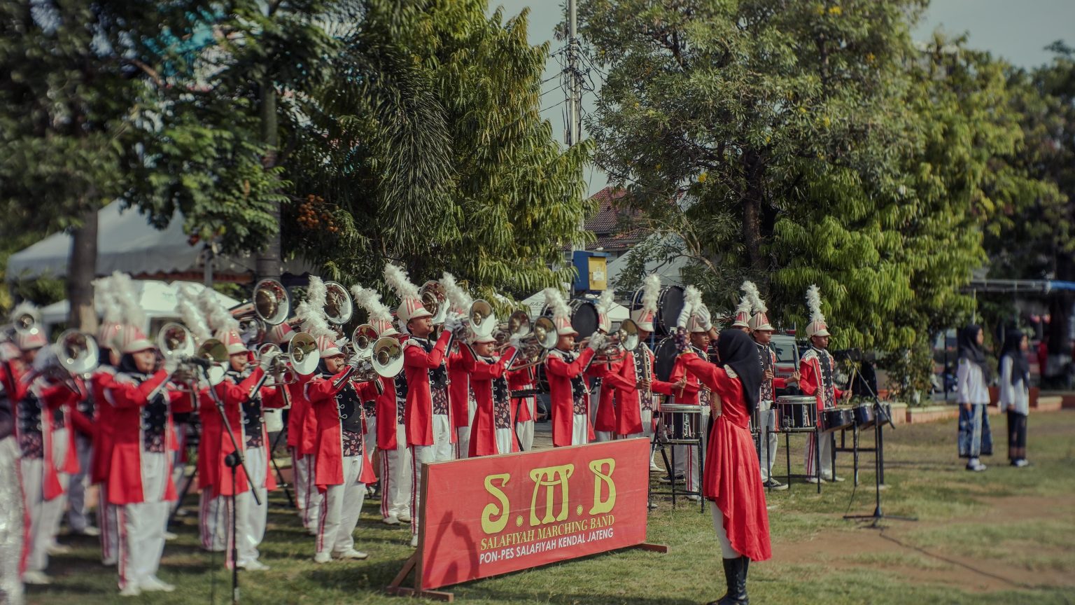 Marching Band Pesantren Salafiyah Kangkung Berperan Penting di Upacara Hari Santri 2024 Kabupaten Kendal