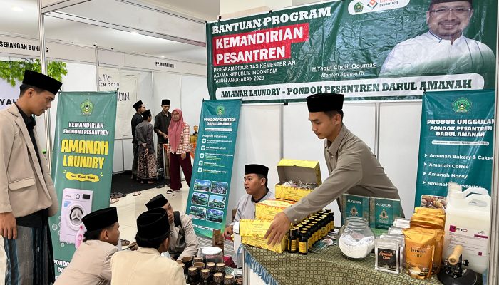 Semarak Hari Santri 2024: UIN Walisongo Semarang Gelar “Expo Kemandirian Pesantren” Sambut Kemandirian Ekonomi