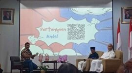 Kiai Taufik dan Rm.Sridanto, Pr dalam dialog interaktif “Agak Lain” (AGAma Kita Pancasila Indonesia) di GKP Lt 4 Sathora pada Sabtu, 28 September 2024/ Cathrine Kurniawan