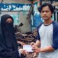 Penyerahan bantuan terhadap korban kebakaran oleh Ketua OSIS MAN 1 Sumedang, Aulia Rahma Wiguna/ dok. istimewa