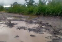 Foto: Kondisi jalan provinsi Tigarunggu-Pematangraya, Kab. Simalungun yang hancur total / Roy Prawira Pandia