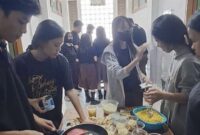 Kegiatan mengolah menu tradisional dalam perayaan Hari Pangan se-Dunia di SMA Vianney Jakarta, Rabu, 16 Oktober 2024