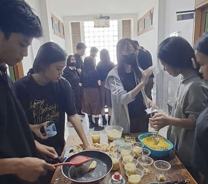 Peringati Hari Pangan se-Dunia, SMA Vianney Jakarta Gelar Santap Makan Menu Nusantara, Cek Selengkapnya!