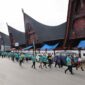 Suasana Toba Fun Walk 2024 di Balige, Sumatera Utara, Sabtu (26/10)
