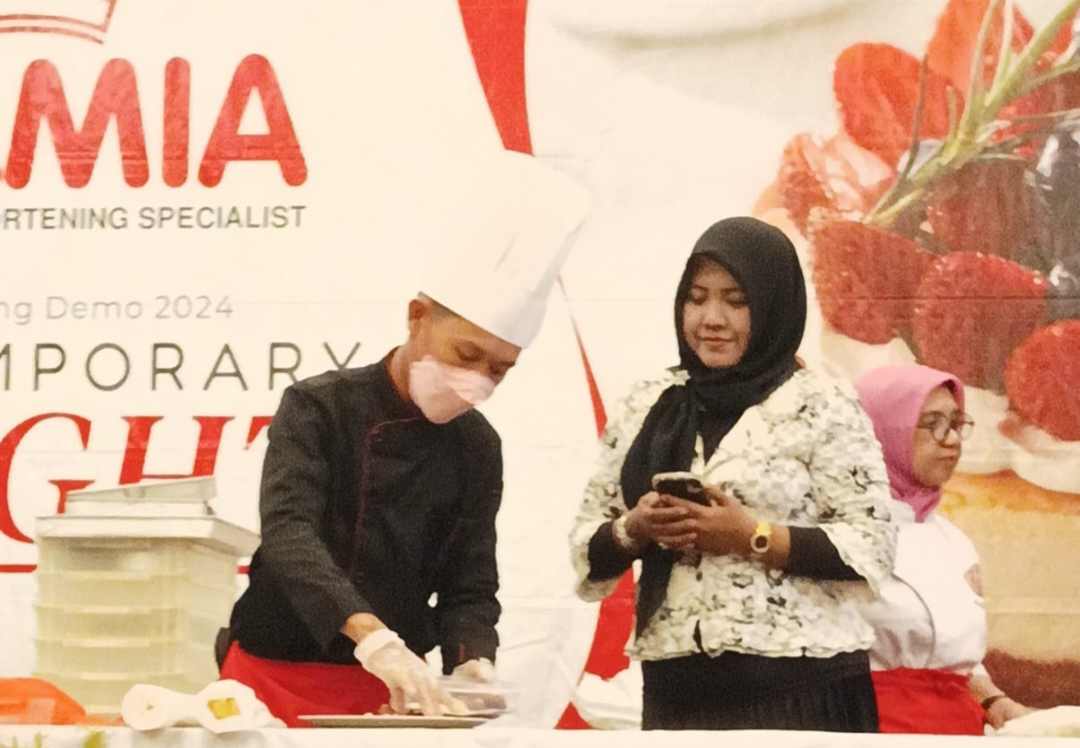Usai Raih Penghargaan dari Dispora Sumsel, Pemuda Pelopor Asal Gelumbang ini Tampil Memukau dalam Program ‘Palmia Baking Demo’