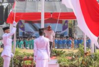 Pj Gubernur Jawa Tengah Nana Sudjana saat memimpin upacara peringatan Hari Sumpah Pemuda di Jepara