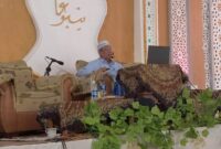 KH Ulil Albab Arwani, pengasuh PP Yanbu'ul Qur'an Kudus saat mengisi pelatihan metode baca Al Qur'an Yanbu'a di PP Durrotu Aswaja. Minggu (24/11)