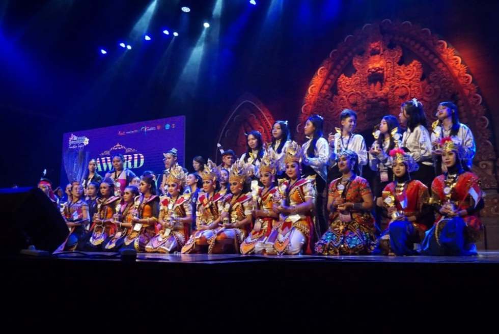 Membanggakan! Penari MAN 2 Rembang Raih Juara II Internasional Youth Educational Friendship Festival 2024