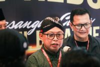 Cabup Jepara Gus Nung (mengenakan blangkon) dan Cawabup Iqbal Bejeu/ foto: dok istimewa