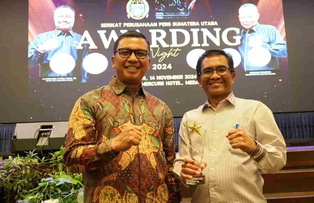 Raih ‘Sahabat Pers Award’, Pjs Bupati Toba: Pers Mitra Pemerintah dalam Membangun Kabupaten Toba