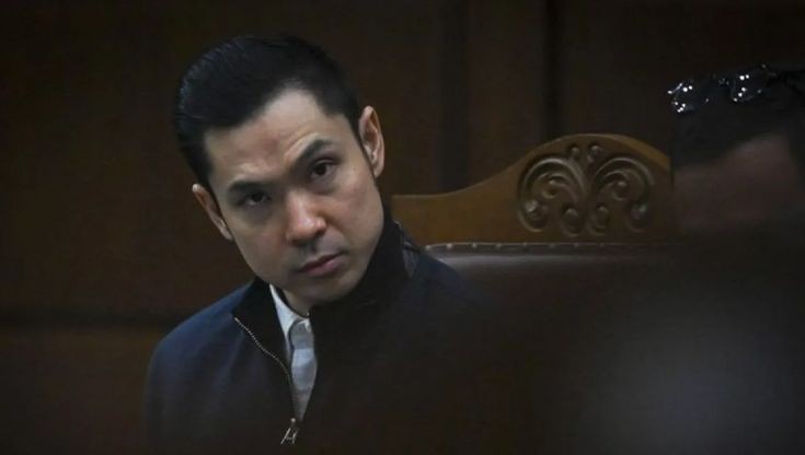 Harvey Moeis Enak! Terbukti Korupsi Timah Rp300 Triliun, Cuman Diganjar Penjara 6,5 Tahun dan Denda Rp1 Miliar