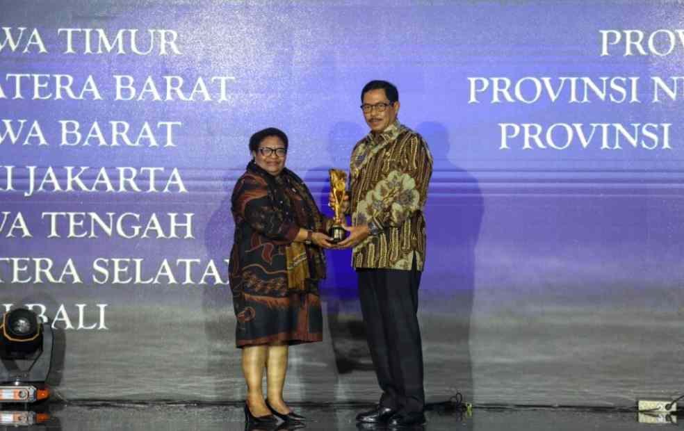 Pempov Jateng Raih Penghargaan IGA Award Kategori Terinovatif