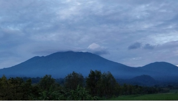 Aktivitas Gunungapi Raung Meningkat, Warga Diminta Tetap Siaga dan Waspada