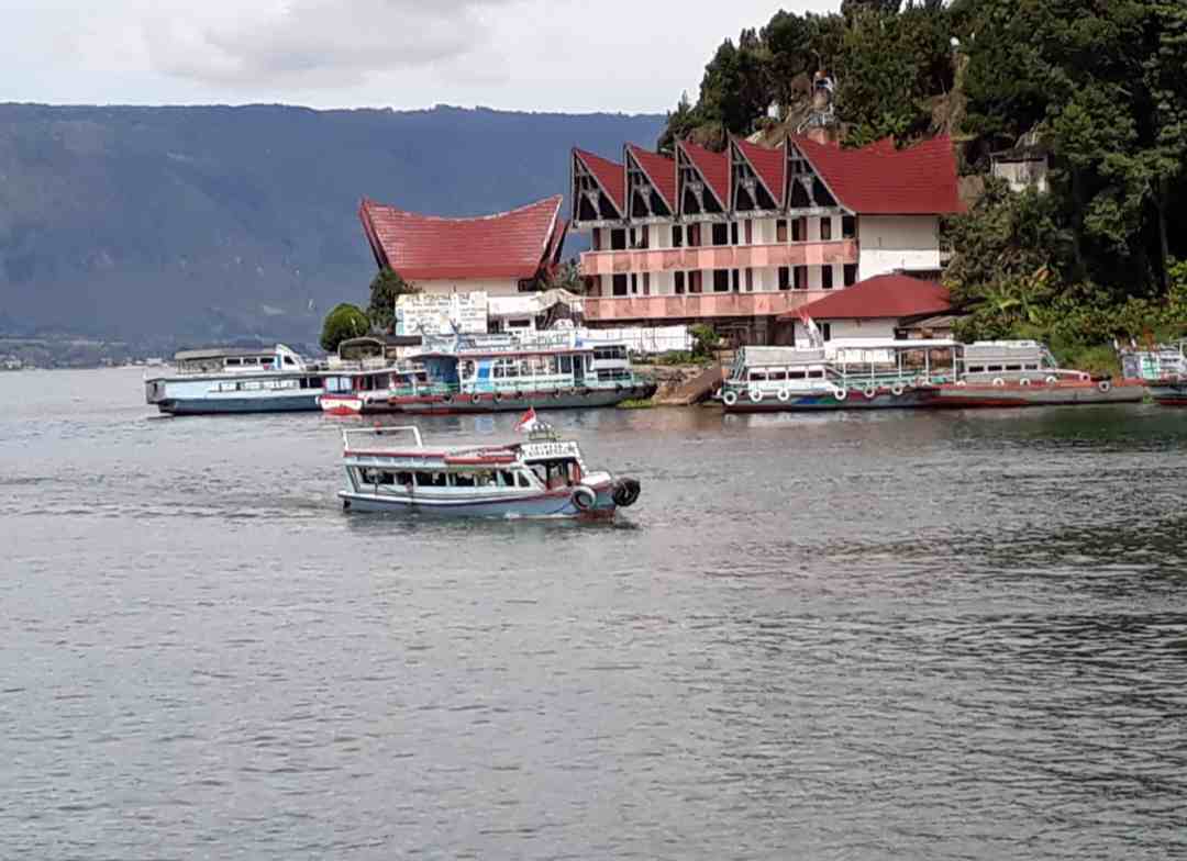 Ya Ampun … Cantiknya Danau Toba dan Sibolga-Nias! Jadi Magnet Utama Puncak Arus Balik Nataru 2024/2025