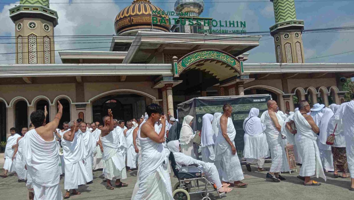 Praktik Manasik Haji Bersama KBIHU NU Makkah Madinah Kabupaten Kendal. Minggu, 19/1/2025