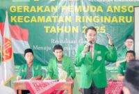 Ketua LBH Ansor Kendal Agus Sulistiyono, SH, MH saat memberikan materi Hukum di PKD Ansor Ringinarum Kendal. Dok: Istimewa