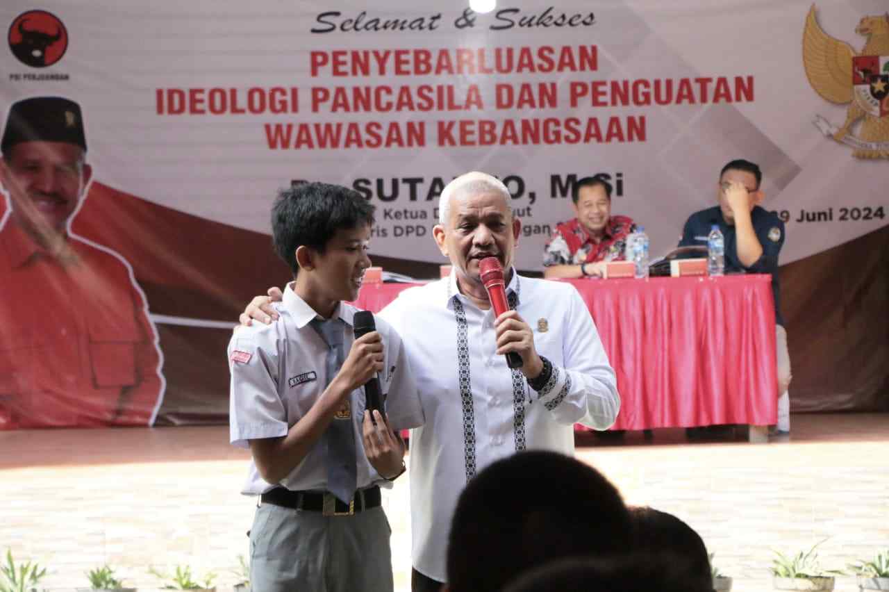 Wah, Siswa SMKN 10 Medan Gagal Daftar SNBP! Sutarto Desak Disdik Sumut Cari Solusi