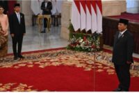 Presiden Prabowo Subianto resmi meneken Peraturan Presiden (Perpres) Nomor 13 Tahun 2025 tentang Tata Cara Pelantikan Kepala Daerah. ANTARA FOTO/SIGID KURNIAWAN