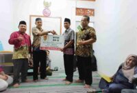 Foto usai pelantikan Ketua RW oleh Lurah Bangetayu Kulon, Chumaidi di Kantor CV Edi Karya Mandiri, (31/1/2025)
