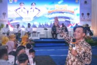 Gubernur Ahmad Luthfi saat acara Ngopfi di Garasi Alat Berat PT Elcander Duta Sarana (EDS), Desa Karangkandri, Kecamatan Kesugihan, Kabupaten Cilacap, Rabu 12/3/2025 malam.