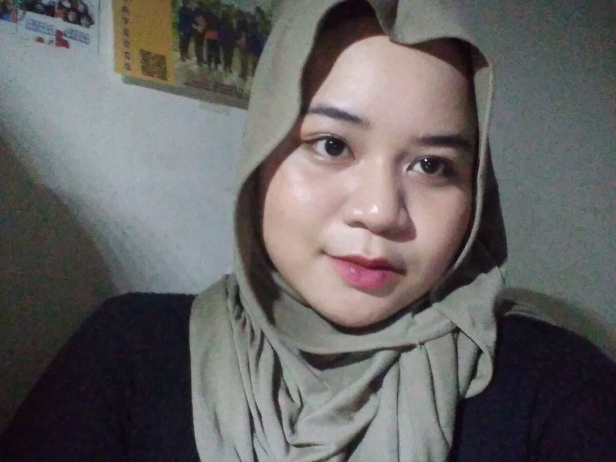 Ratih Nugrahiny, Mahasiswa Prodi Pendidikan Kimia, Fakultas Matematika dan Ilmu Pengetahuan Alam, Universitas Negeri Yogyakarta