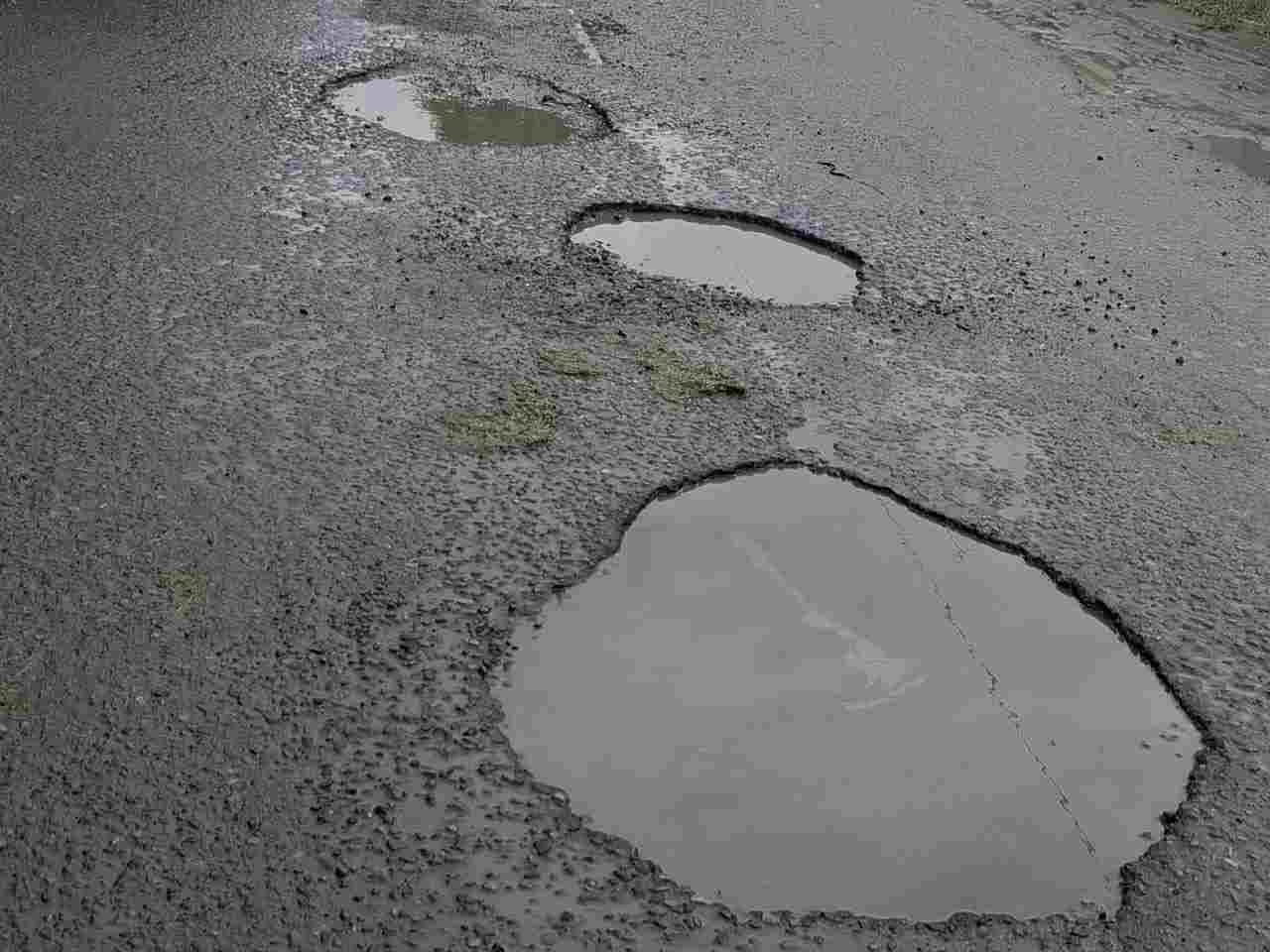Warga Desak Bupati Deli Serdang Perbaiki Jalan Rusak di Sei Rotan