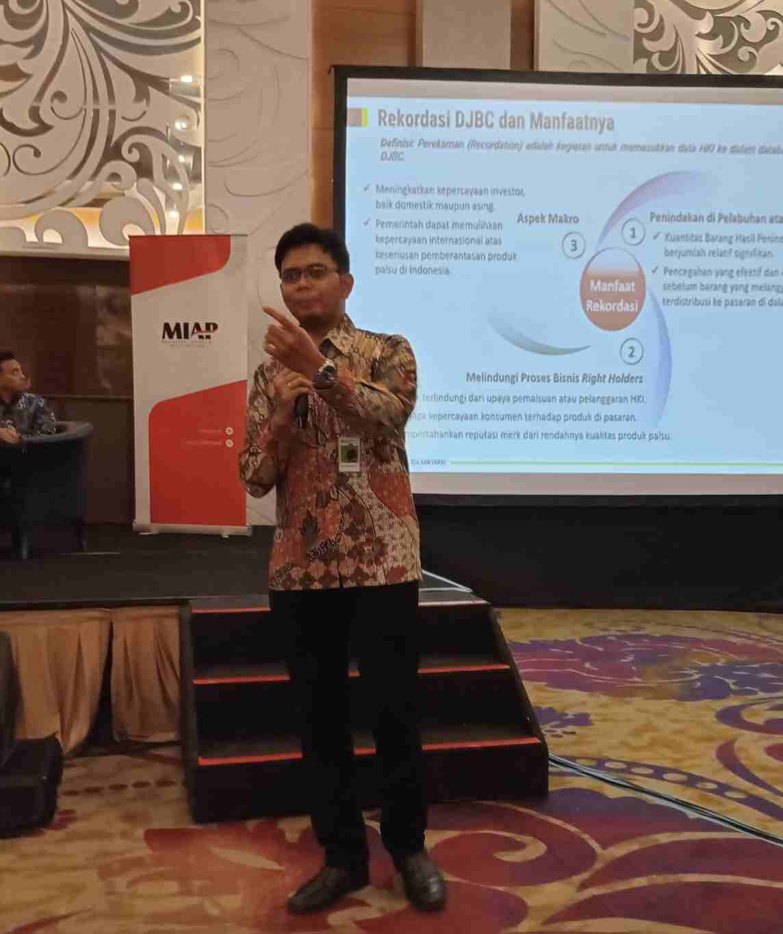 Duh, Negara Rugi Gegara Produk Palsu