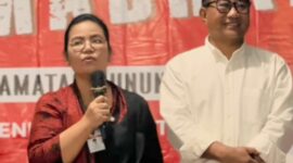 Wali Kota Semarang Agustina Wilujeng dan Wakil Wali Kota Semarang Iswar Aminuddin dalam acara buka puasa bersama di halaman Kantor Kecamatan Gunungpati, Senin (10/3/2025) 
