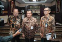 Gubernur Ahmad Luthfi memberikan keterangan pers, usai pertemuan dengan jajaran Direksi BI Jateng dan OPD. Jum'at, 14/3/2025