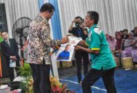 Gubernur Ahmad Luthfi menerima aduan nelayan Cilacap. Rabu, 12/3/2025