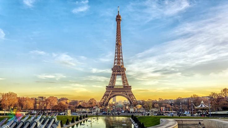 Siswa Sekolah Al Azhar Karangpandan Study Tour ke Paris di Tengah Polemik Larangan Study Tour, Apa Pendapatmu?