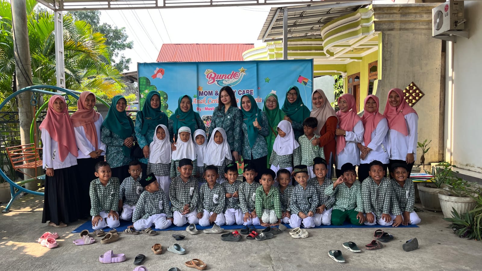 Ketua Tim Penggerak PKK Kabupaten Kendal Kunjungi Bunda Mom Baby Care di Rowosari