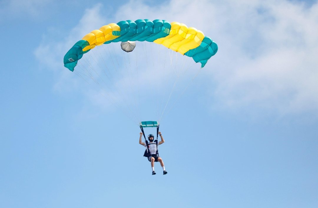 Digelar di Karimunjawa, Event Skydiving Bagian dari Promosi Wisata Jepara