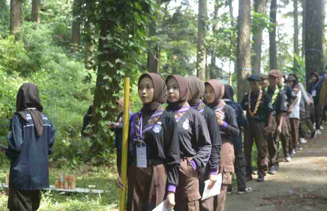 Mantap! MAN 1 Sumedang dan DKR Cimalaka Sukses Gelar Lomba Halang Rintang Tampomas IV se-Jawa Barat
