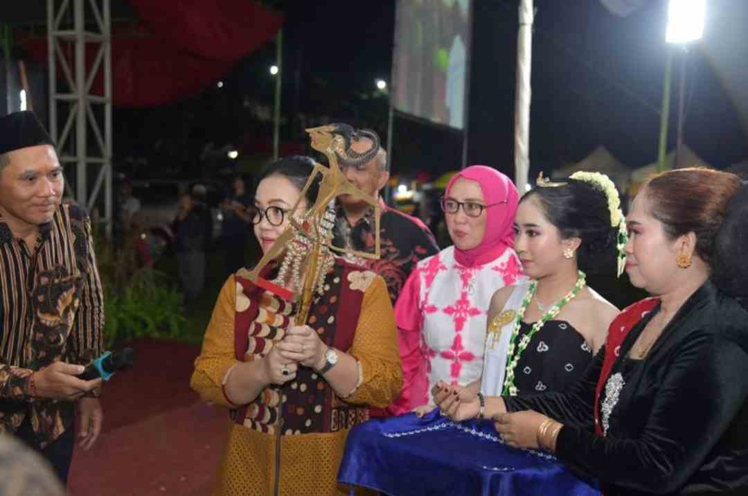 Apitan di Gedawang, Wali Kota Agustina Ajak Generasi Muda Menjaga Adat dan Tradisi Lokal