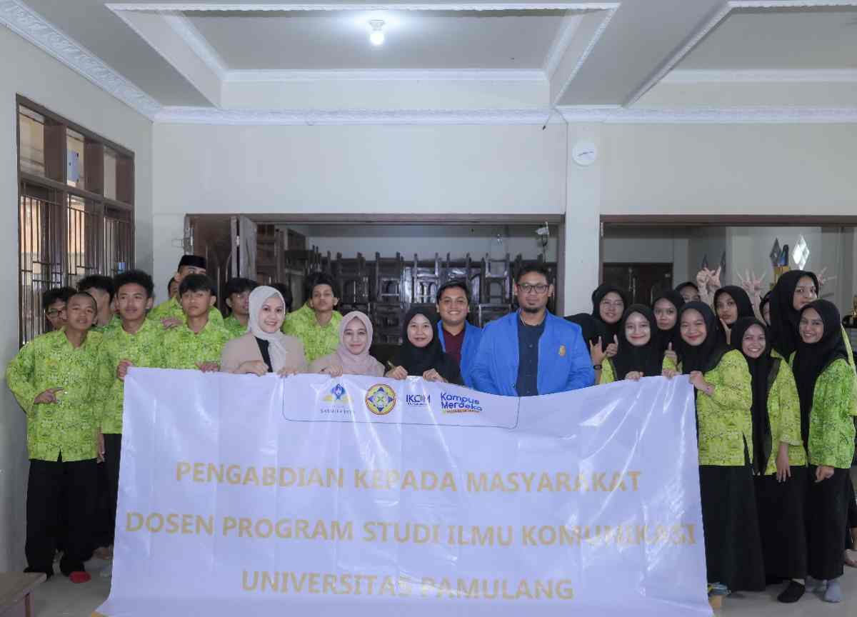 Gelar Pengabdian Masyarakat, Prodi Ilmu Komunikasi Universitas Pamulang Latih Skill Public Speaking Siswa SMA Terpadu Baitul Hikmah