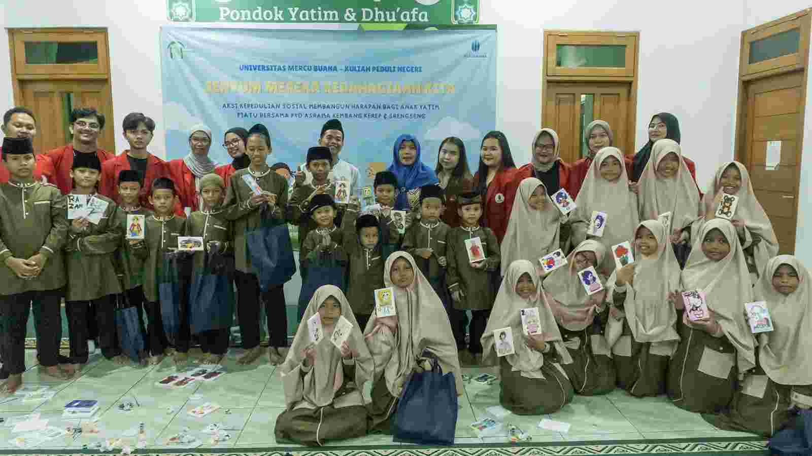 Berbagi Energi Positif, Mahasiswa Universitas Mercu Buana Gelar Aksi Sosial di Panti Asuhan PYD Asrama Kembang Kerep dan Srengseng