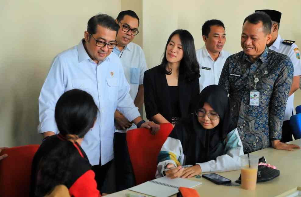 Menteri Ekonomi Kreatif Apresiasi Pemkab Kudus Gandeng Pihak Swasta Buat Tingkatkan Kualitas Pelaku Ekonomi Kreatif