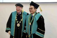 Prof. Mohammed Ali Berawi dari Universitas Indonesia, usai mengikuti upacara resmi menerima jubah kehormatan dan diploma Doktor Kehormatan dari Universitas Politeknik Saint Petersburg (SPbPU), Selasa (10/6/2025). 
