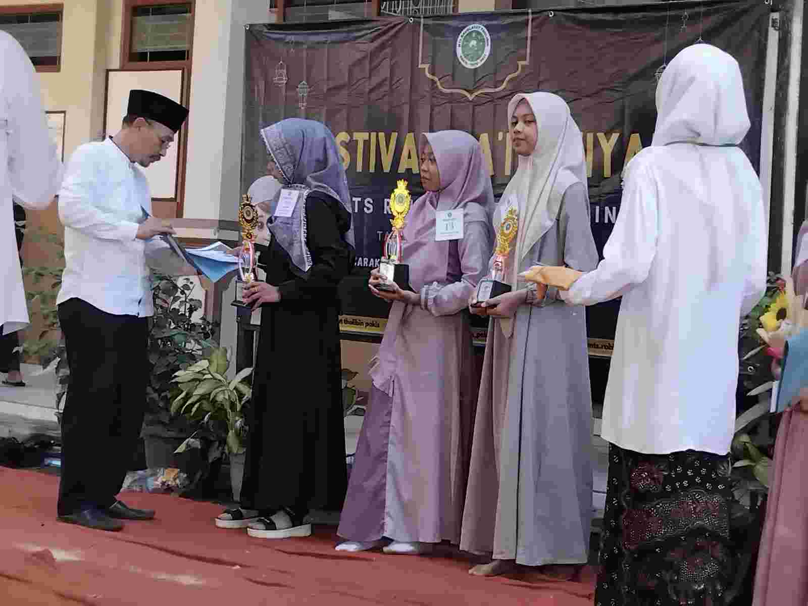 Joint Bareng LDNU PCNU Kabupaten Pati, MTs Raudlatut Tholibin Gelar Festival Da’i Muda
