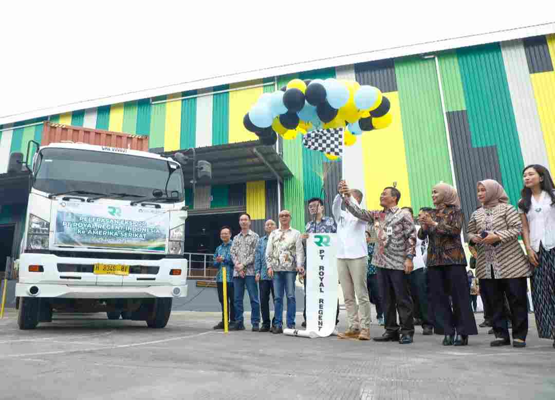 Gubernur Jateng dan Menteri Perindustrian Lepas Ekspor Mainan Rp 23,5 Miliar ke Amerika Serikat