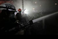 Zionis Israel serang Labon (foto: AFP/ CNN Indonesia) 
