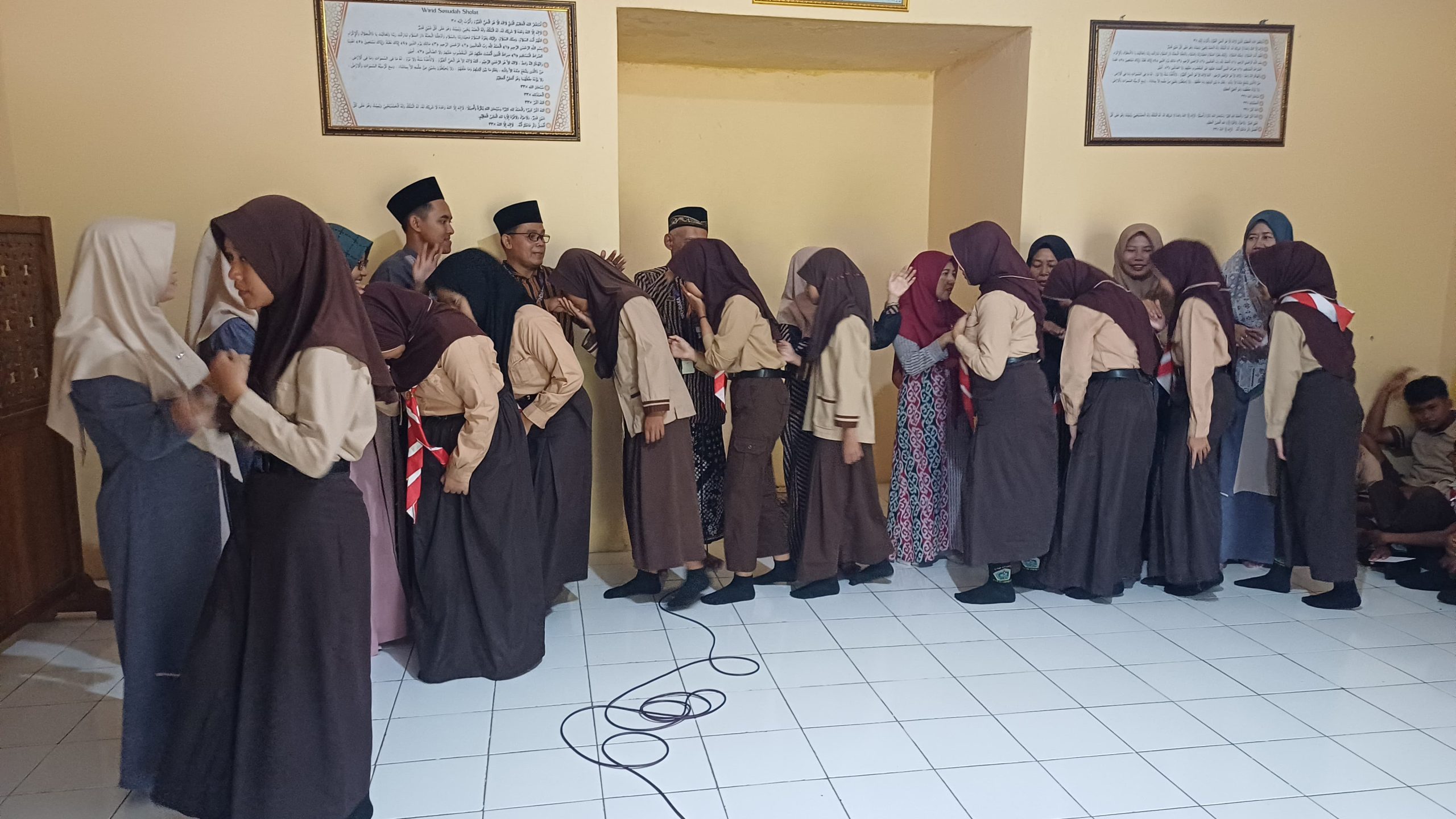 Bangun Karakter Lewat Aksi Nyata: SMPN 2 Kalinyamatan Gelar YATAMA di Bulan Muharam